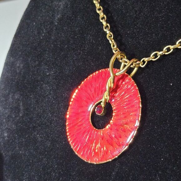 Gold Tone Red Enamel Circular Pendant With Red Rhinestone Accent Necklace 16 To - Picture 5 of 14